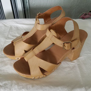 Coconuts Nude Leather T-Strap Sandals